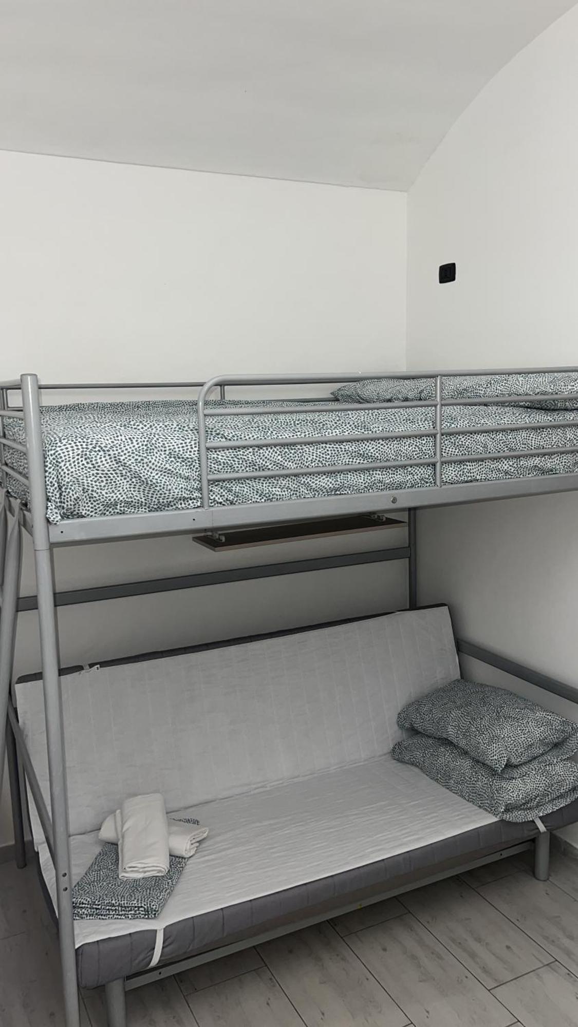 Bed2Go Brescia Apartment Turin Ngoại thất bức ảnh