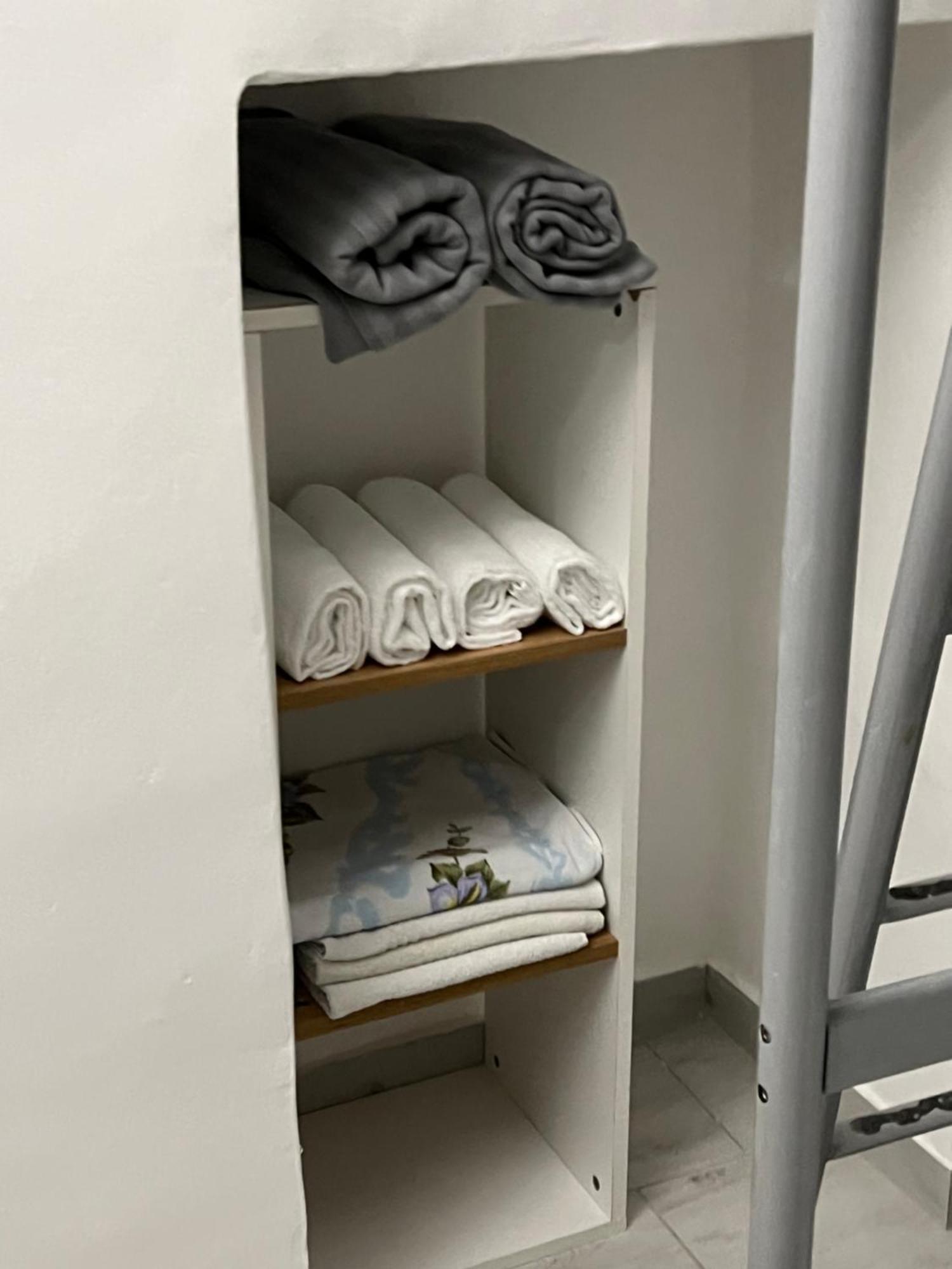 Bed2Go Brescia Apartment Turin Ngoại thất bức ảnh
